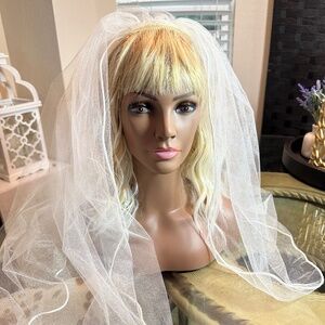 Wolfson Bridal Veil